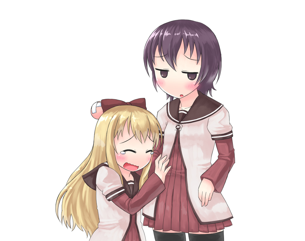 black_hair, black_legwear, blonde_hair, bow, funami_yui, hair_bow, head_bump, injury