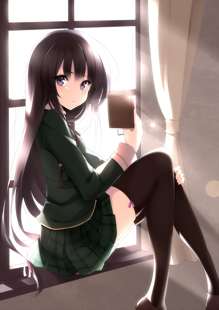 black_hair, black_legwear, blazer, blush, boku_wa_tomodachi_ga_sukunai, book, frown, kisaichi_jin