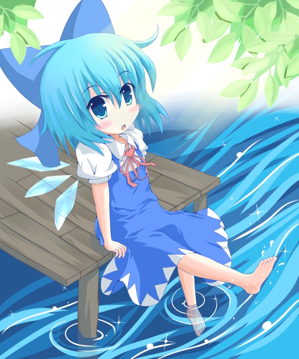 ahoge, barefoot, blue_eyes, blue_hair, blush, bow, child, cirno, dock, dress, feet_in_water, hair_bow, leaf, open_mouth, ribbon, river, short_hair, sitting, soaking_feet, solo, splash, surprise, surprised, touhou, water, wings, yuya_(minus-k)