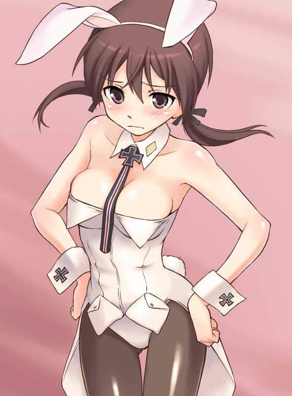 animal_ears, bare_shoulders, black_legwear, blush, breasts, brown_eyes, brown_hair, bunny_ears