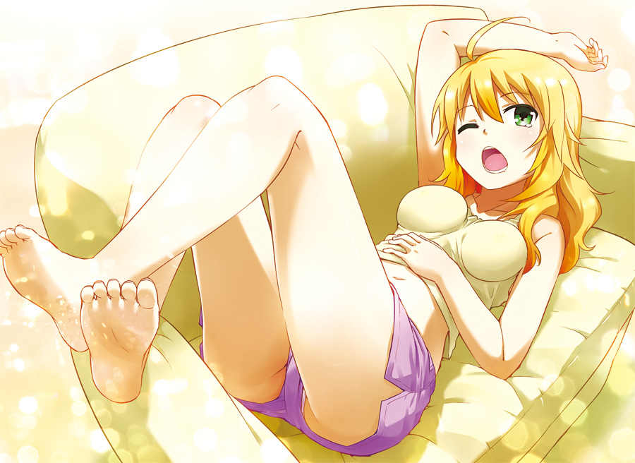 ahoge, arm_up, armpits, bare_legs, barefoot, blonde_hair, boyshorts, breasts