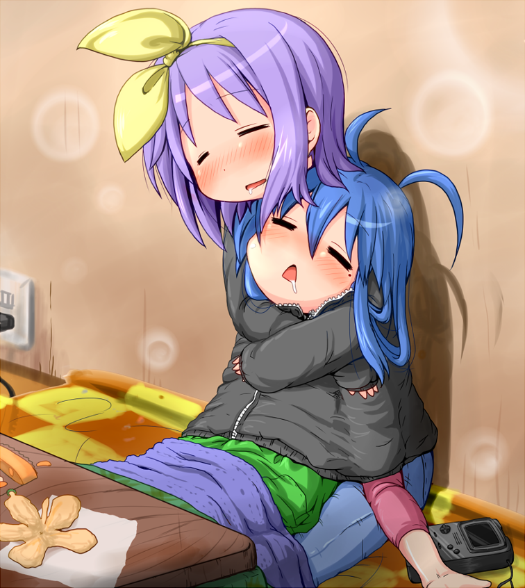 blue_hair, closed_eyes, eyes_closed, game_boy, hiiragi_tsukasa, izumi_konata, kanizawa_kinu, kotatsu