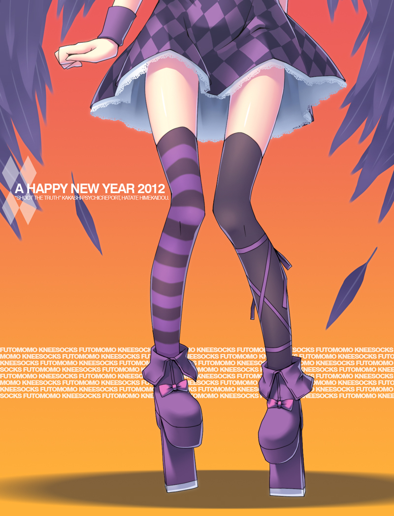 black_legwear, bow, checkered, checkered_skirt, english, feathers, geta, himekaidou_hatate