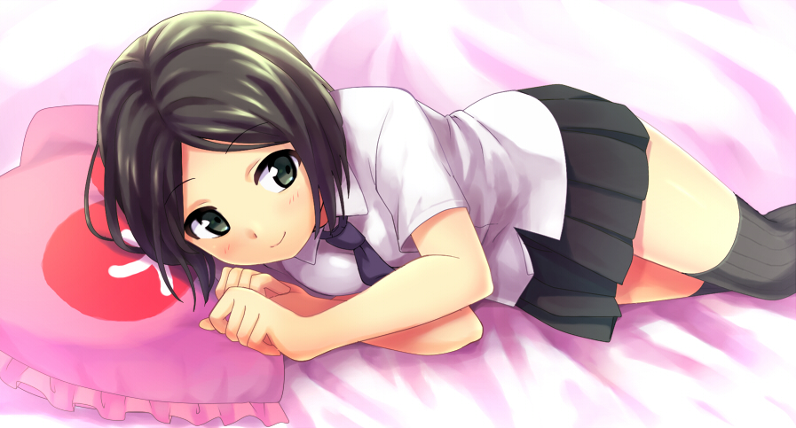 black_hair, bob_cut, fate/zero, fate_(series), genderswap, green_eyes, green_hair, lying