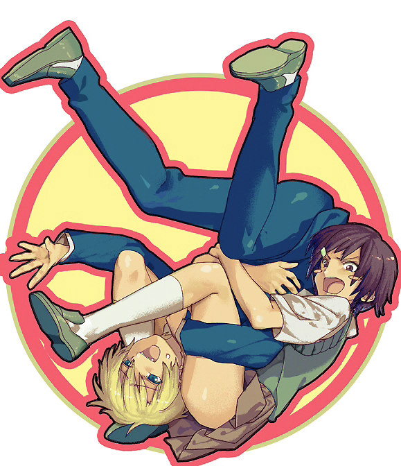 1girl, bad_id, blonde_hair, blue_eyes, blush_stickers, brown_eyes, brown_hair, danshi_koukousei_no_nichijou, dima, fang, fighting, hair_ornament, hairclip, president_(danshi_koukousei), president_(sanada_north_high), ringo-chan_(danshi_koukousei), ringo-chan_(president_of_sanada_east_high), school_uniform, short_hair