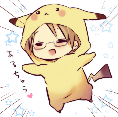=_=, america_(hetalia), axis_powers_hetalia, blonde_hair, brown_hair, chibi, closed_eyes, cosplay, costume, crossover, glasses, happy, hinazaki, lowres, male, open_mouth, pikachu, pikachu_(cosplay), pokemon, solo, translated, translation_request