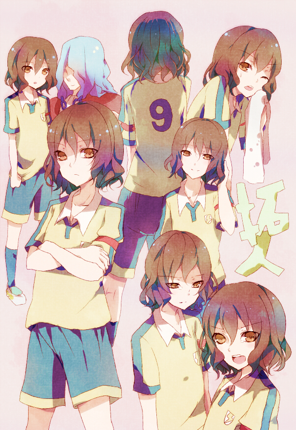 bad_id, blue_hair, brown_eyes, brown_hair, character_request, crossed_arms, from_behind, hand_in_hair