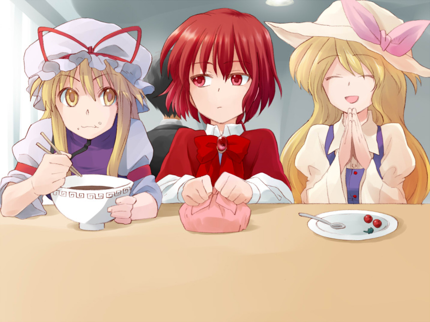 blonde_hair, capelet, chopsticks, closed_eyes, eating, food, food_on_face, futoumeido, hands_together, hat, hat_ribbon, long_hair, multiple_girls, okazaki_yumemi, plate, red_eyes, red_hair, redhead, ribbon, short_hair, spoon, touhou, touhou_(pc-98), watatsuki_no_toyohime, yakumo_yukari, yellow_eyes