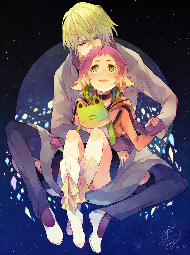 aquarion_evol, blonde_hair, doll, gloves, gradient_hair, green_eyes, jin_muso, jin_musou