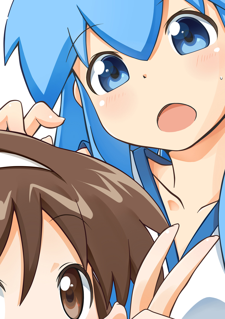 blue_eyes, blue_hair, brown_eyes, brown_hair, hairband, ikamusume, long_hair, multiple_girls
