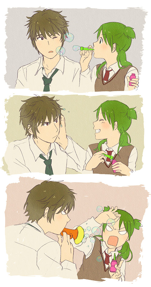 1girl, 3koma, blowing_bubbles, blush, brown_hair, bubble, bubble_blowing, comic, d:<, fighting, green_hair, grin, koiwai_yotsuba, long_sleeves, necktie, no_pupils, quad_tails, short_hair, simple_background, smile, teenage, vest, wince, wink, yanda, yotsubato!, yu_(kito)
