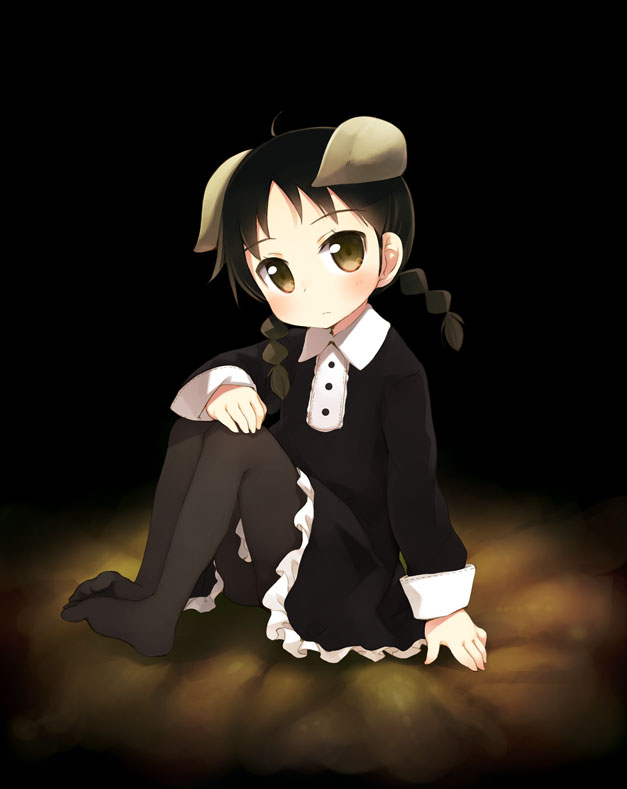 ahoge, akita_(akitaland_gothic), akitaland_gothic, black_hair, black_legwear, blush, braid, brown_eyes