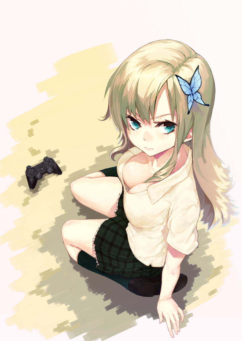 ako_(nedm), blonde_hair, blue_eyes, boku_wa_tomodachi_ga_sukunai, breasts, butterfly_hair_ornament, cleavage, controller, down_blouse, from_above, game_controller, hair_ornament, kashiwazaki_sena, long_hair, looking_at_viewer, plaid, plaid_skirt, sitting, skirt, solo, wariza