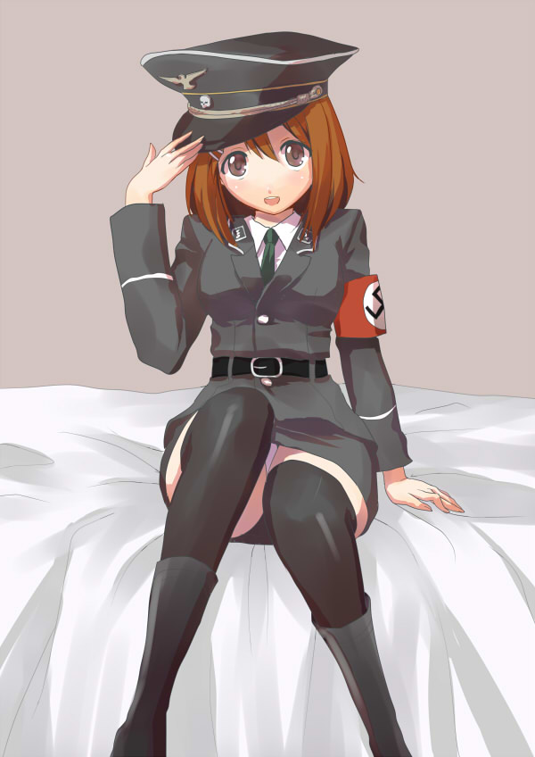 arm_support, armband, belt, brown_eyes, brown_hair, hat, hirasawa_yui, k-on!