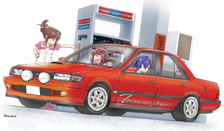 akizuki_ritsuko, amami_haruka, blue_hair, brown_hair, car, gas_station, glasses, hair_ribbon, idolmaster, kisaragi_chihaya, motor_vehicle, multiple_girls, nissan, nissan_bluebird, ribbon, right_hand_drive, vehicle, yoru_ha