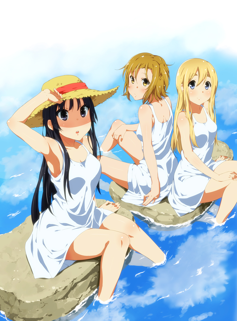 3girls, akiyama_mio, alternate_costume, alternate_hair_length, alternate_hairstyle, black_eyes, black_hair, black_legwear