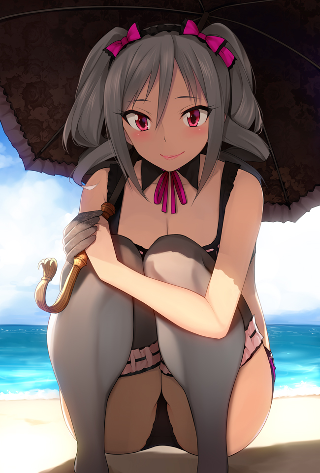 beach, bikini, bow, breasts, cleavage, collarbone, drill_hair, floral_print, hair_bow, idolmaster, idolmaster_cinderella_girls, kanzaki_ranko, parasol, print_umbrella, red_eyes, smile, solo, squatting, swimsuit, thigh-highs, thighhighs, twin_drills, twintails, umbrella, yuki_usagi_(mofurafu)