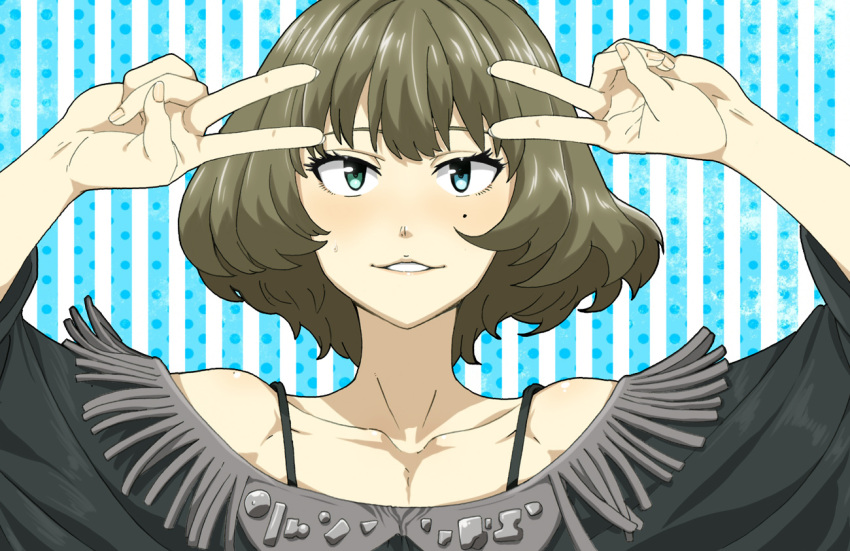 bare_shoulders, blue_eyes, blush, brown_hair, double_v, green_eyes, heterochromia, idolmaster