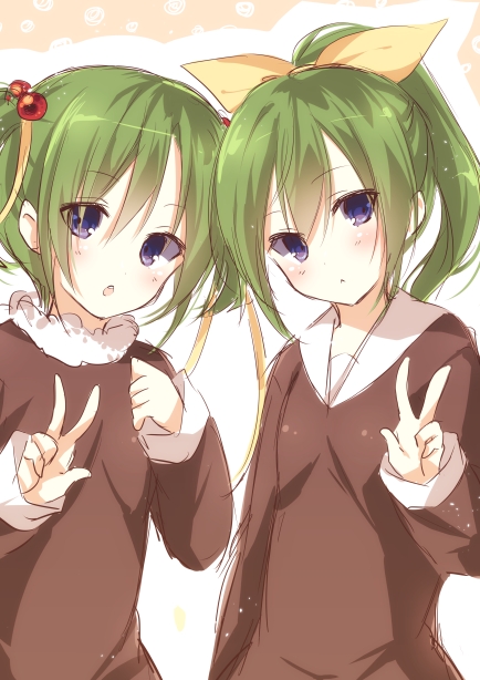 :<, :o, blush, green_hair, hair_bobbles, hair_ornament, hair_ribbon, head_tilt