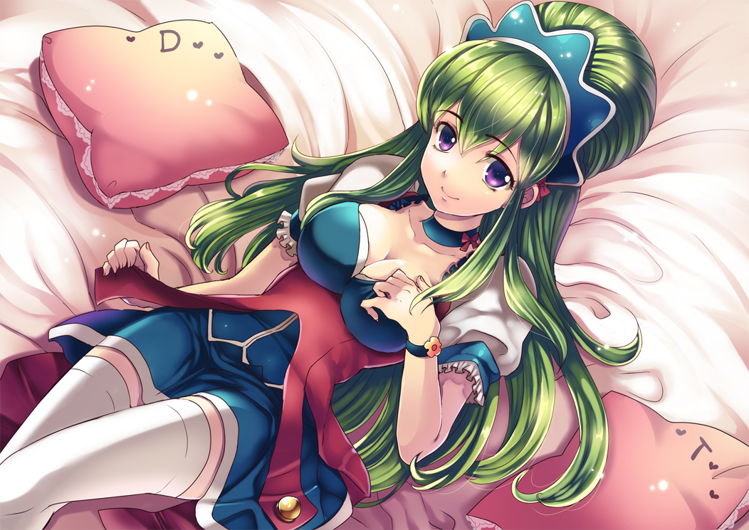 breasts, cleavage, dress, green_hair, hair_ornament, hairband, hand_on_own_chest, hikari_no