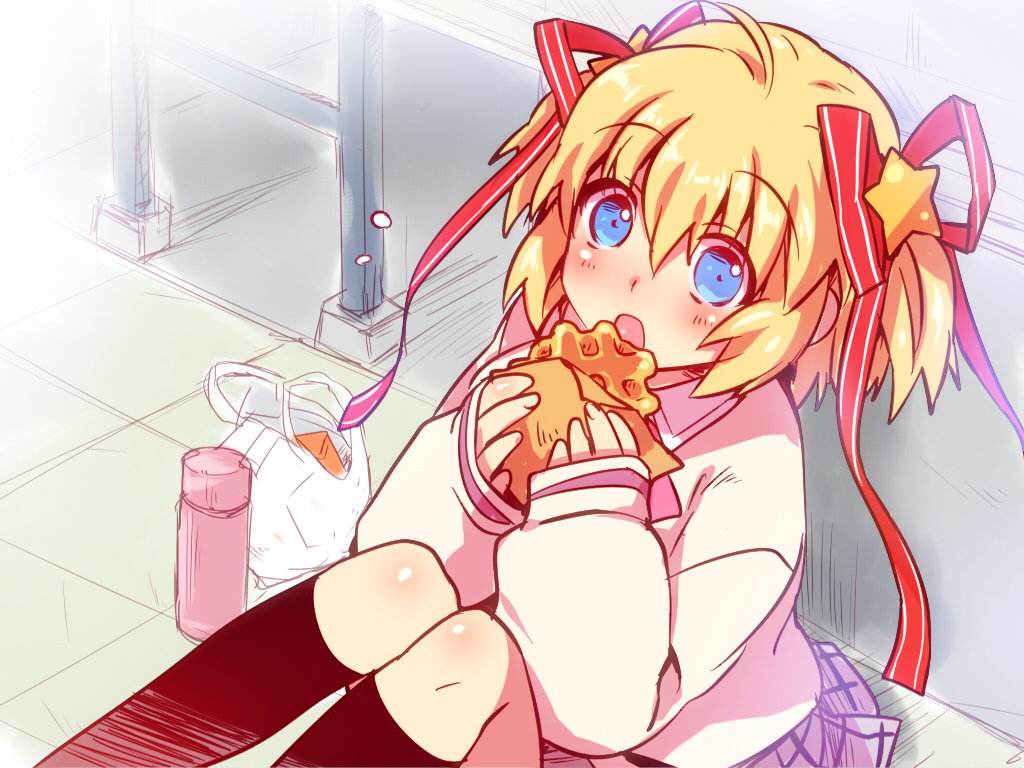 ahoge, blonde_hair, blue_eyes, eating, eyes_visible_through_hair, hair_ribbon, kamikita_komari, little_busters!!