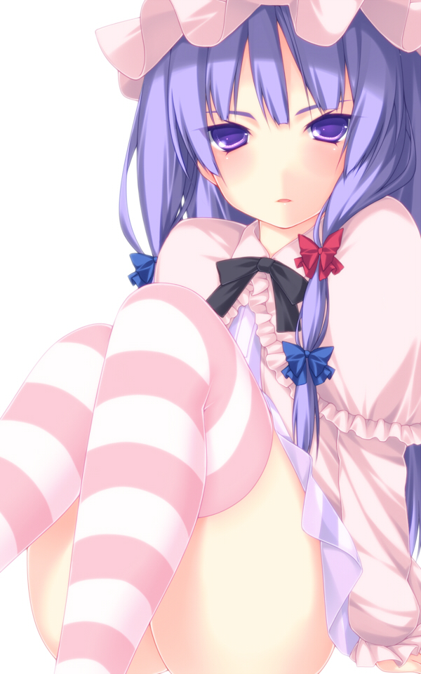 ass, capelet, dress, hair_ribbon, hat, kabata_(mechisan), long_hair, long_sleeves