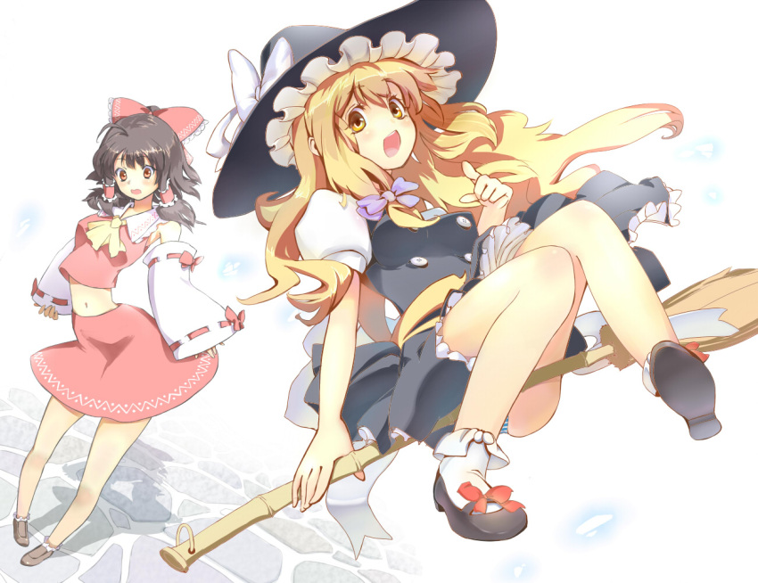 2girls, black_hair, blonde_hair, broom, hair_tubes, hakurei_reimu, hat, kirisame_marisa