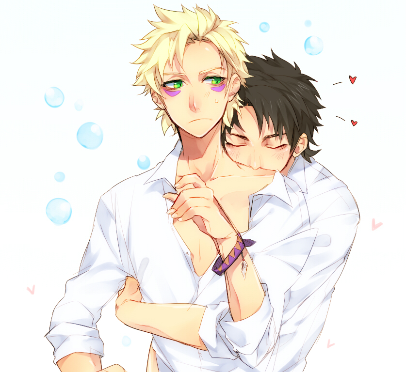 2boys, black_hair, blonde_hair, bubble, caesar_anthonio_zeppeli, facial_mark, green_eyes, haine_(howling), heart, hug, hug_from_behind, jojo_no_kimyou_na_bouken, joseph_joestar_(young), multiple_boys, sweatdrop, wristband, yaoi