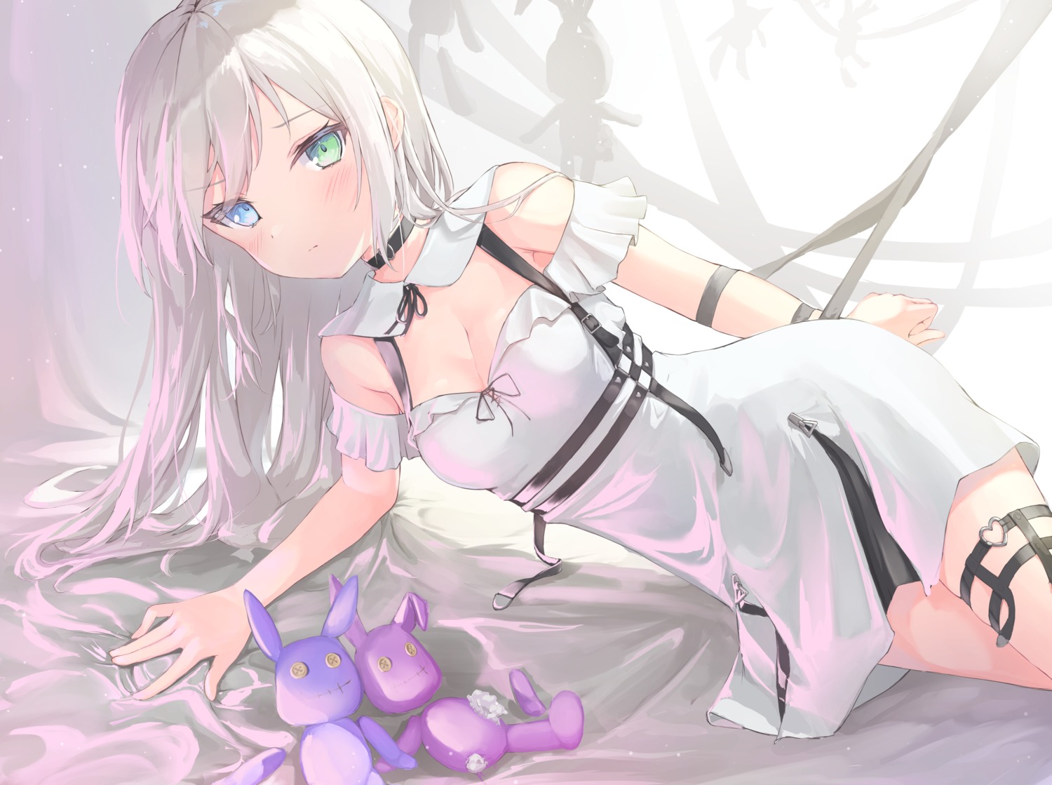 dress, garter, heterochromia, parfait