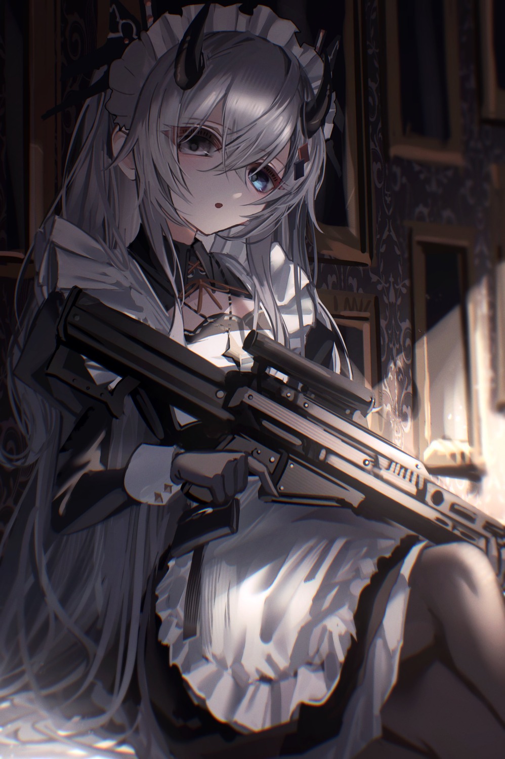 gun, heterochromia, horns, maid, moduku, pantyhose