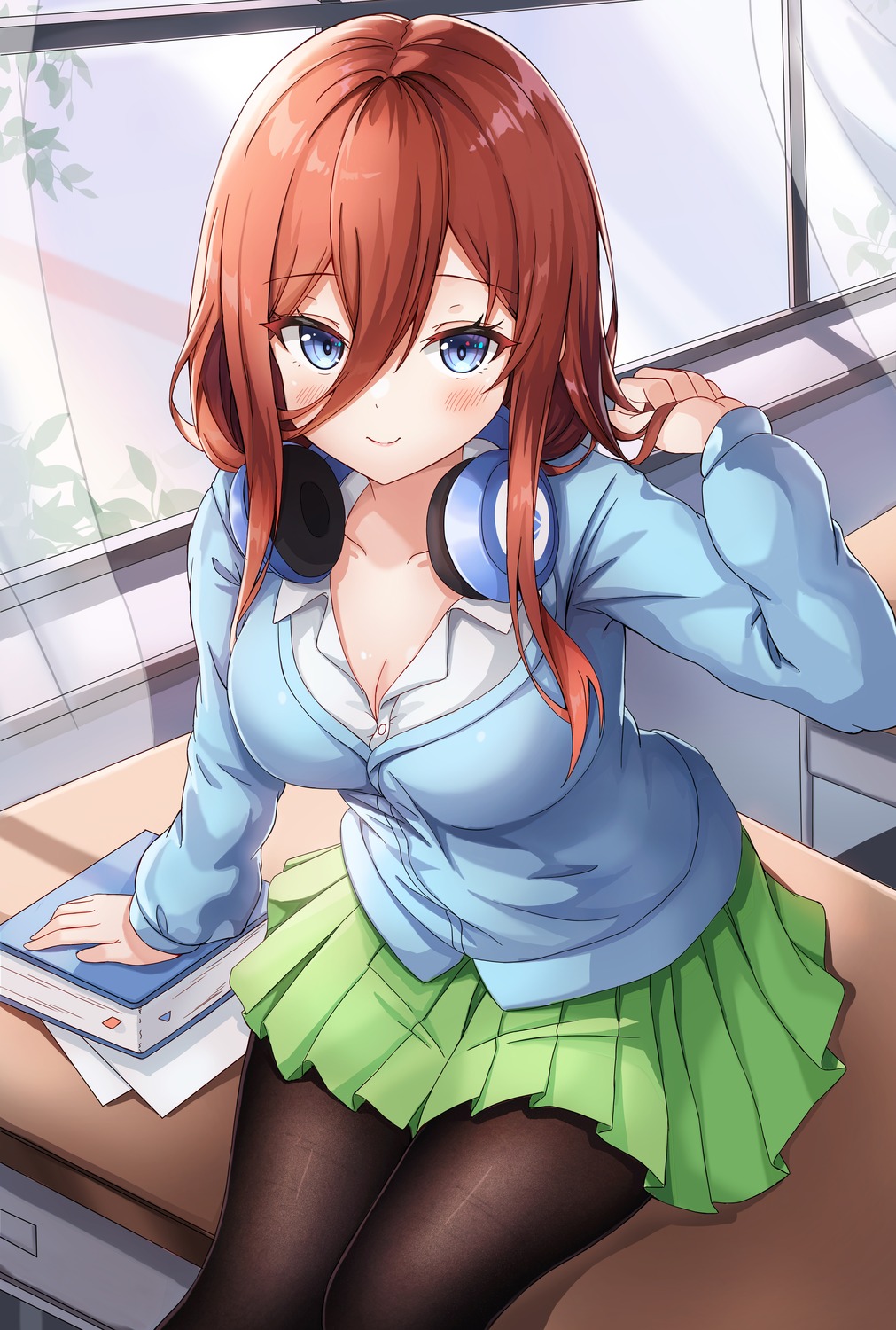 5-toubun_no_hanayome, cleavage, headphones, nakano_miku, neon_(hhs9444), pantyhose, seifuku, sweater