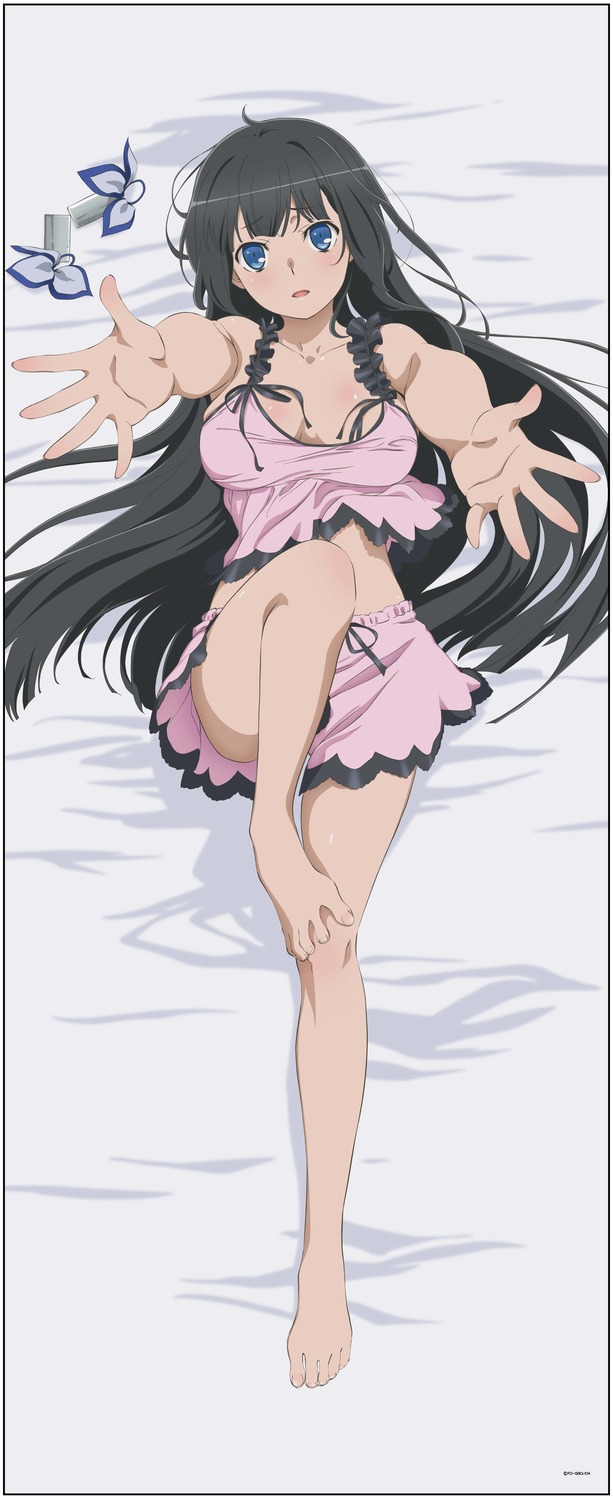 dakimakura, dungeon_ni_deai_wo_motomeru_no_wa_machigatteiru_darou_ka, hestia_(danmachi), jpeg_artifacts, no_bra, pajama, tagme