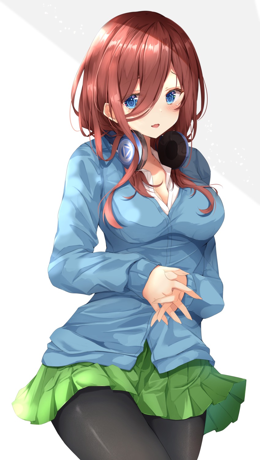 5-toubun_no_hanayome, cleavage, headphones, nakano_miku, open_shirt, pantyhose, rumiko_(rmeco), seifuku