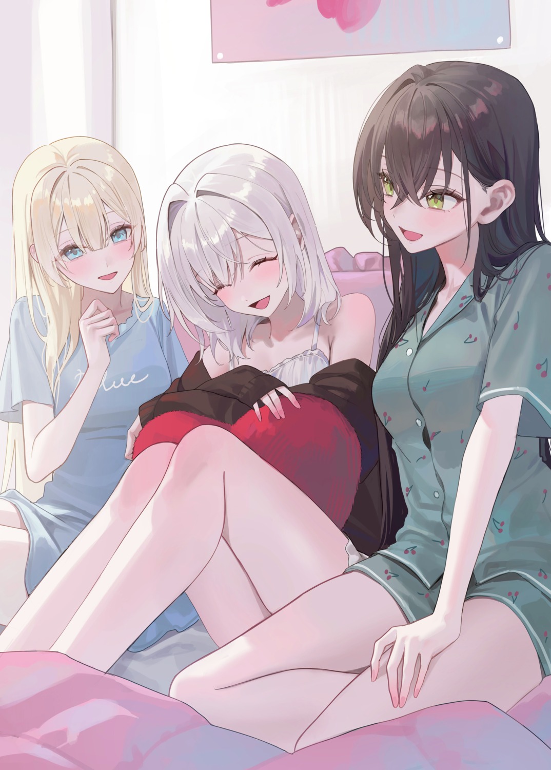himekawa_sara, kohinata_rin, magako, nazeka_s-kyuu_bijo-tachi_no_wadai_ni_ore_ga_agaru_ken, pajama, sweater, takamori_yuna