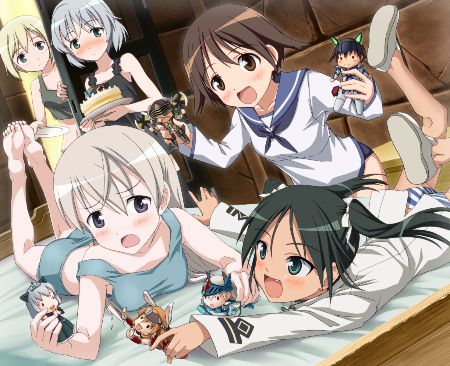 eila_ilmatar_juutilainen, erica_hartmann, francesca_lucchini, hi-ho-, miyafuji_yoshika, pajama, pantsu, sanya_v_litvyak