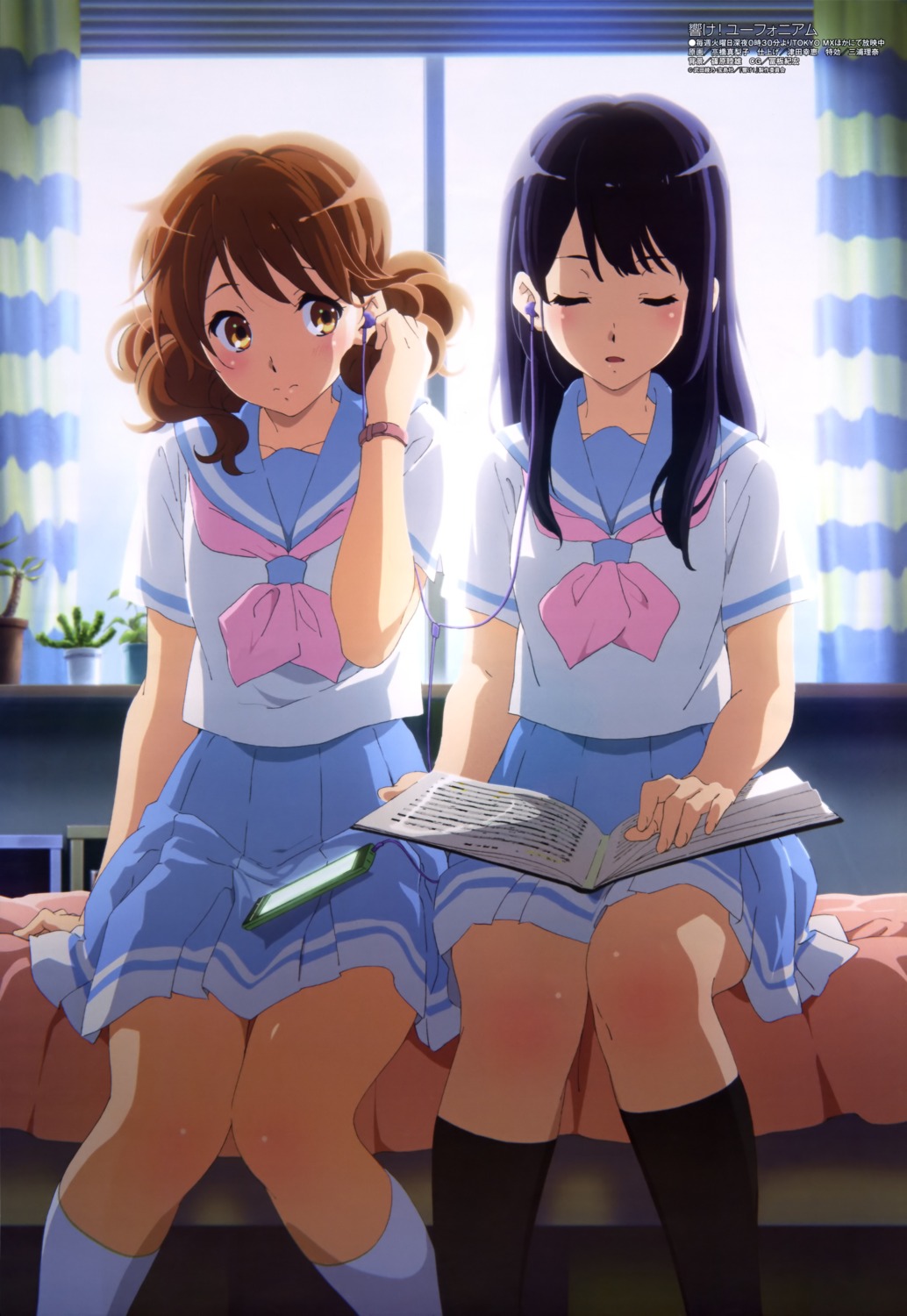 headphones, hibike!_euphonium, kousaka_reina, oumae_kumiko, seifuku, takahashi_mariko