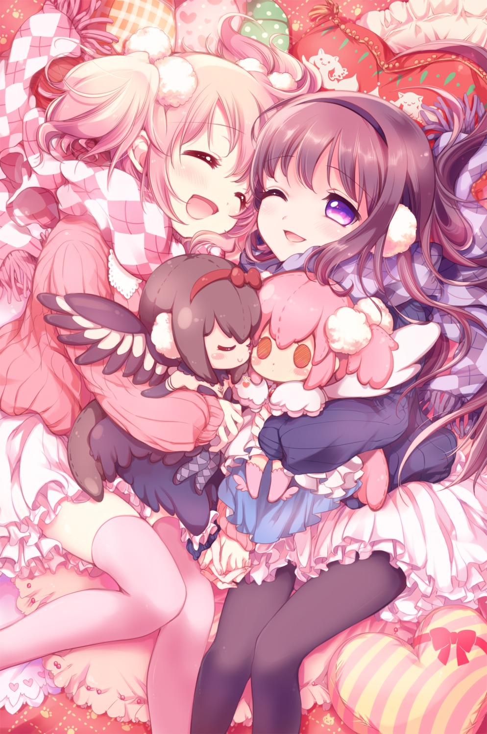 akemi_homura, kaname_madoka, mahou_shoujo_madoka_magica, pantyhose, sweater, thighhighs, wings, yamada_ako
