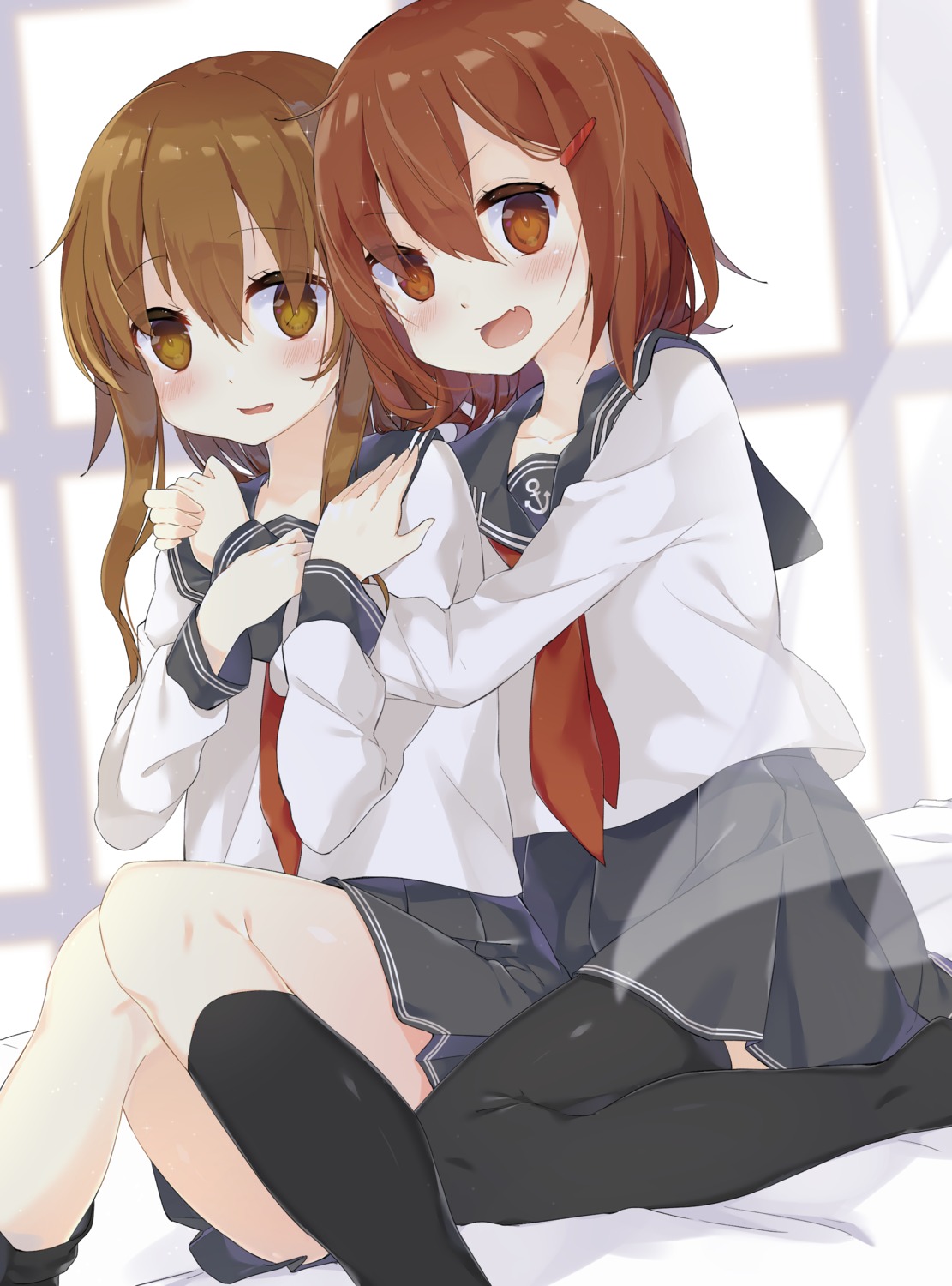 g-buri, ikazuchi_(kancolle), inazuma_(kancolle), kantai_collection, seifuku, thighhighs