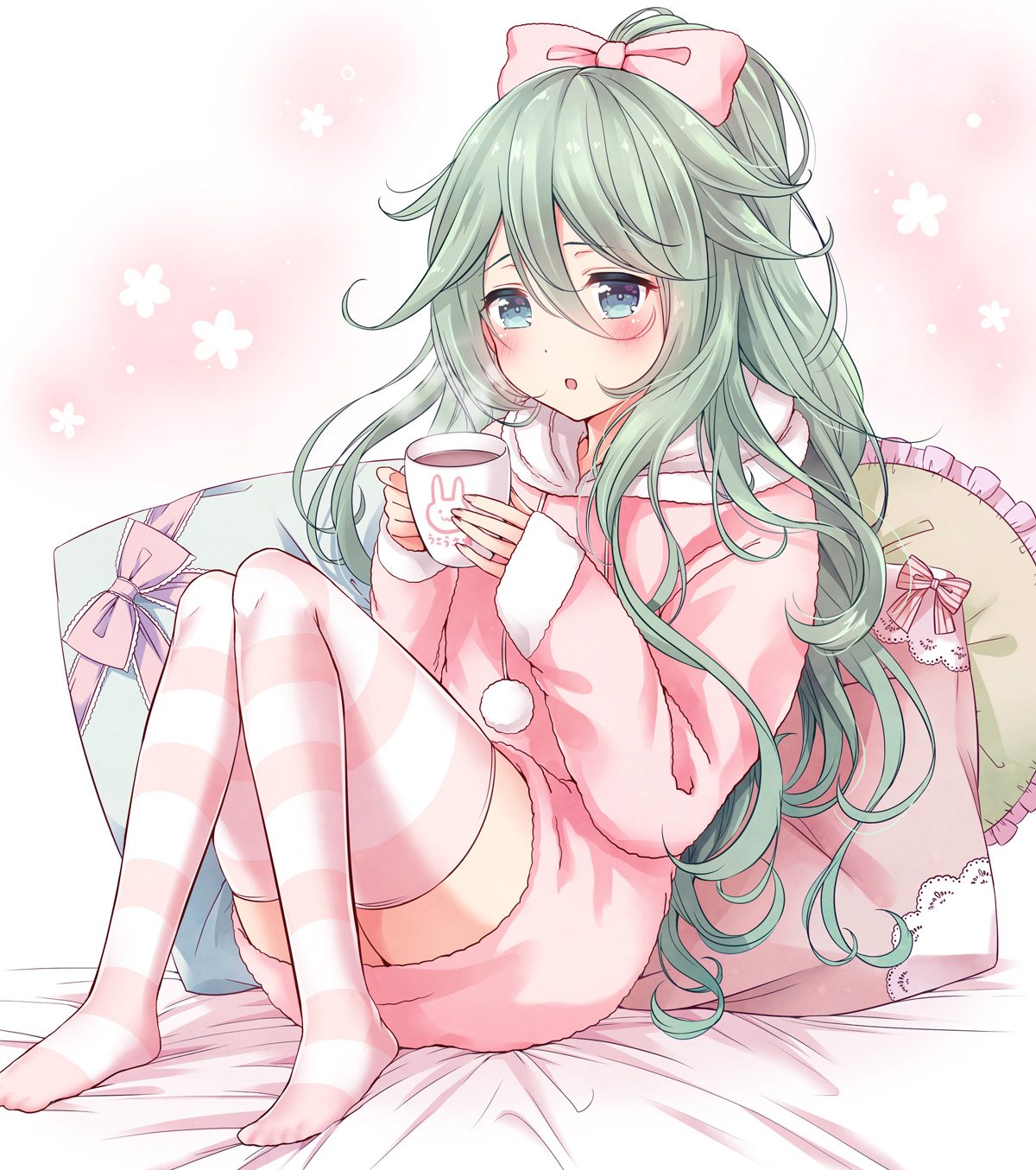feet, kantai_collection, nanairo_fuuka, thighhighs, yamakaze_(kancolle)