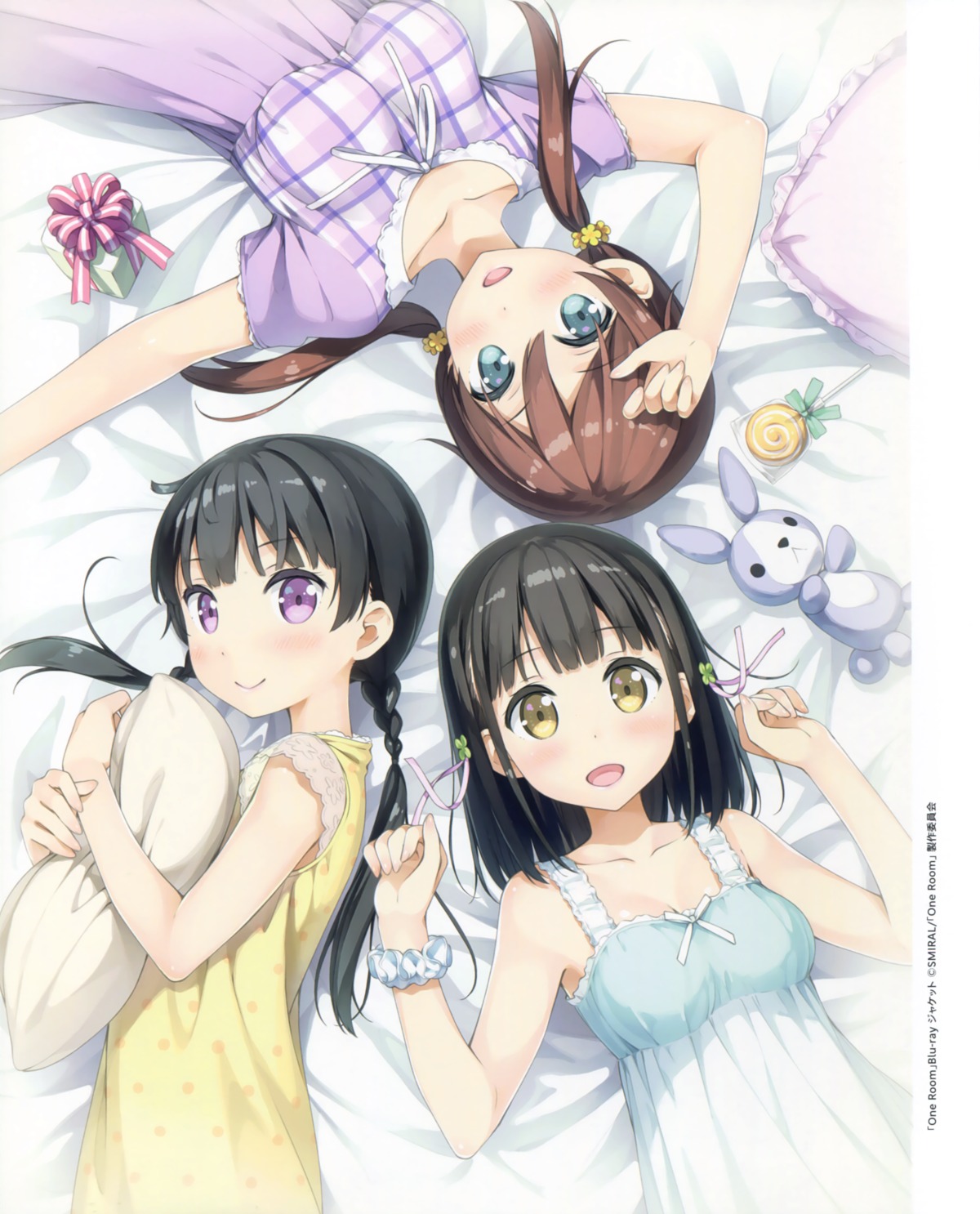 aoshima_moka, hanasaka_yui, kantoku, momohara_natsuki, one_room, pajama, possible_duplicate