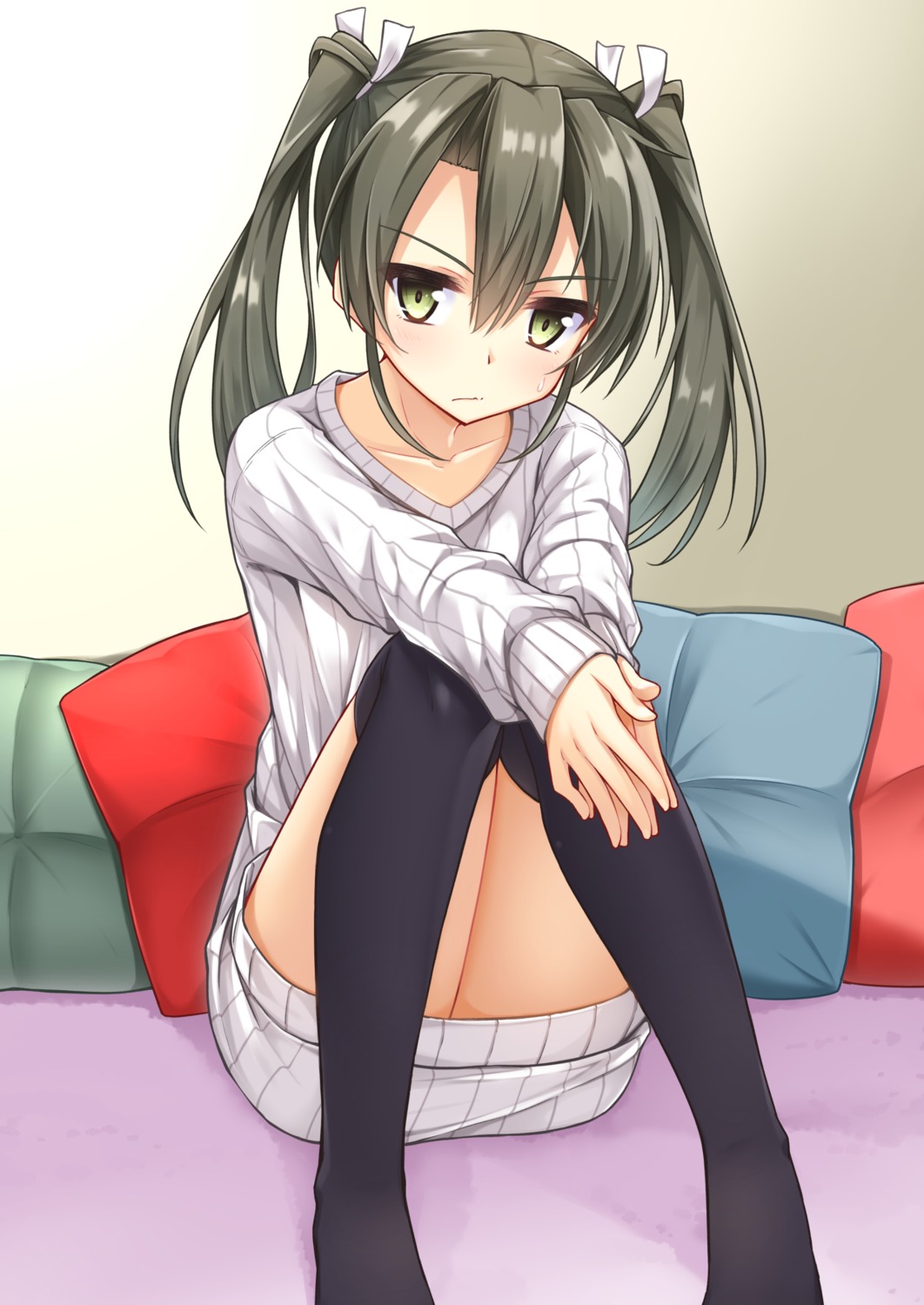 hino_(2nd_life), kantai_collection, sweater, thighhighs, zuikaku_(kancolle)