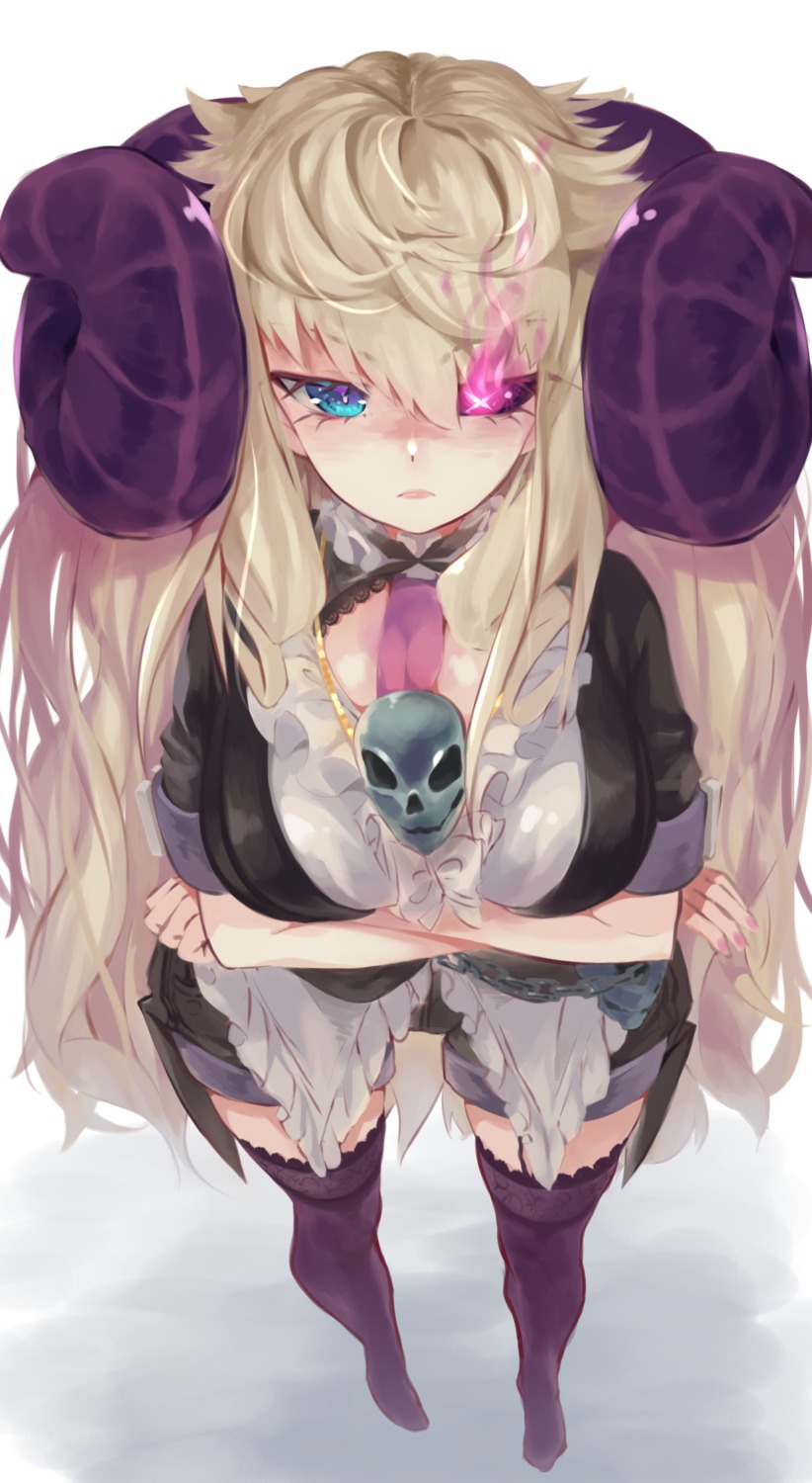 breast_hold, heterochromia, horns, marchen_(torriet), thighhighs, torriet