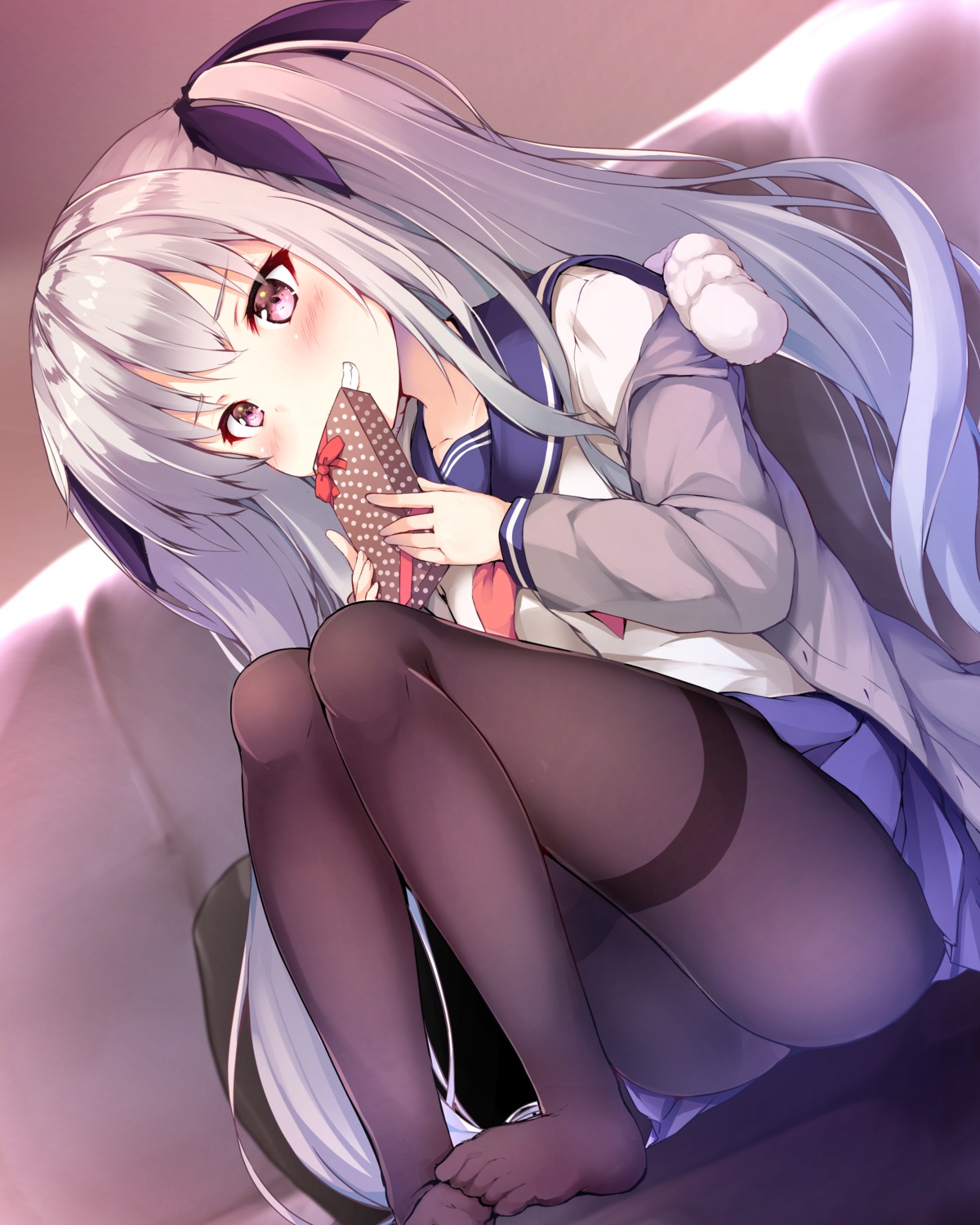 nanpuu, pantyhose, seifuku, skirt_lift, valentine