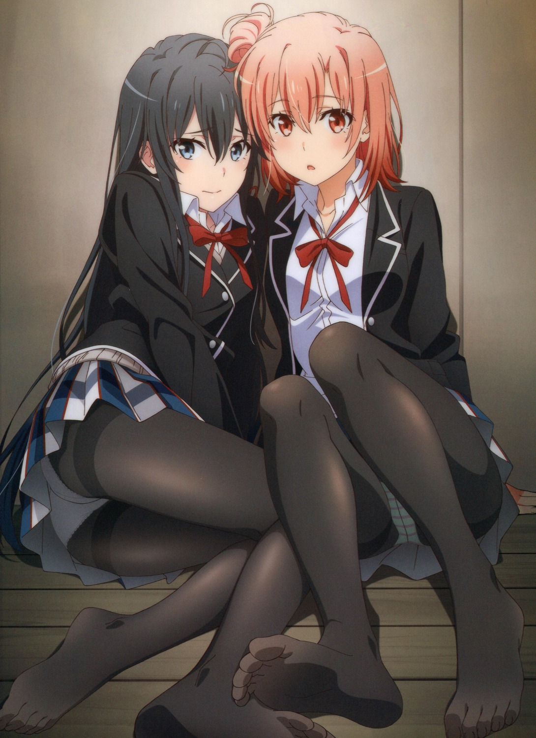 ass, feet, hozumi_ayaka, pantsu, pantyhose, seifuku, shimapan, skirt_lift, sweater, yahari_ore_no_seishun_lovecome_wa_machigatteiru., yuigahama_yui, yukinoshita_yukino