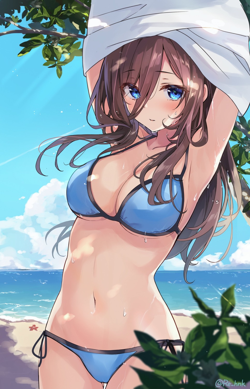 5-toubun_no_hanayome, bikini, cleavage, nakano_miku, sakura_honoka_(srhk0623), shirt_lift, swimsuits, underboob