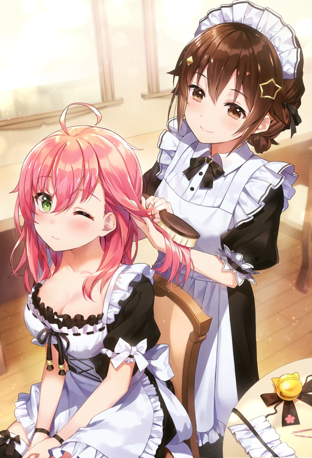 cleavage, maid, ordan