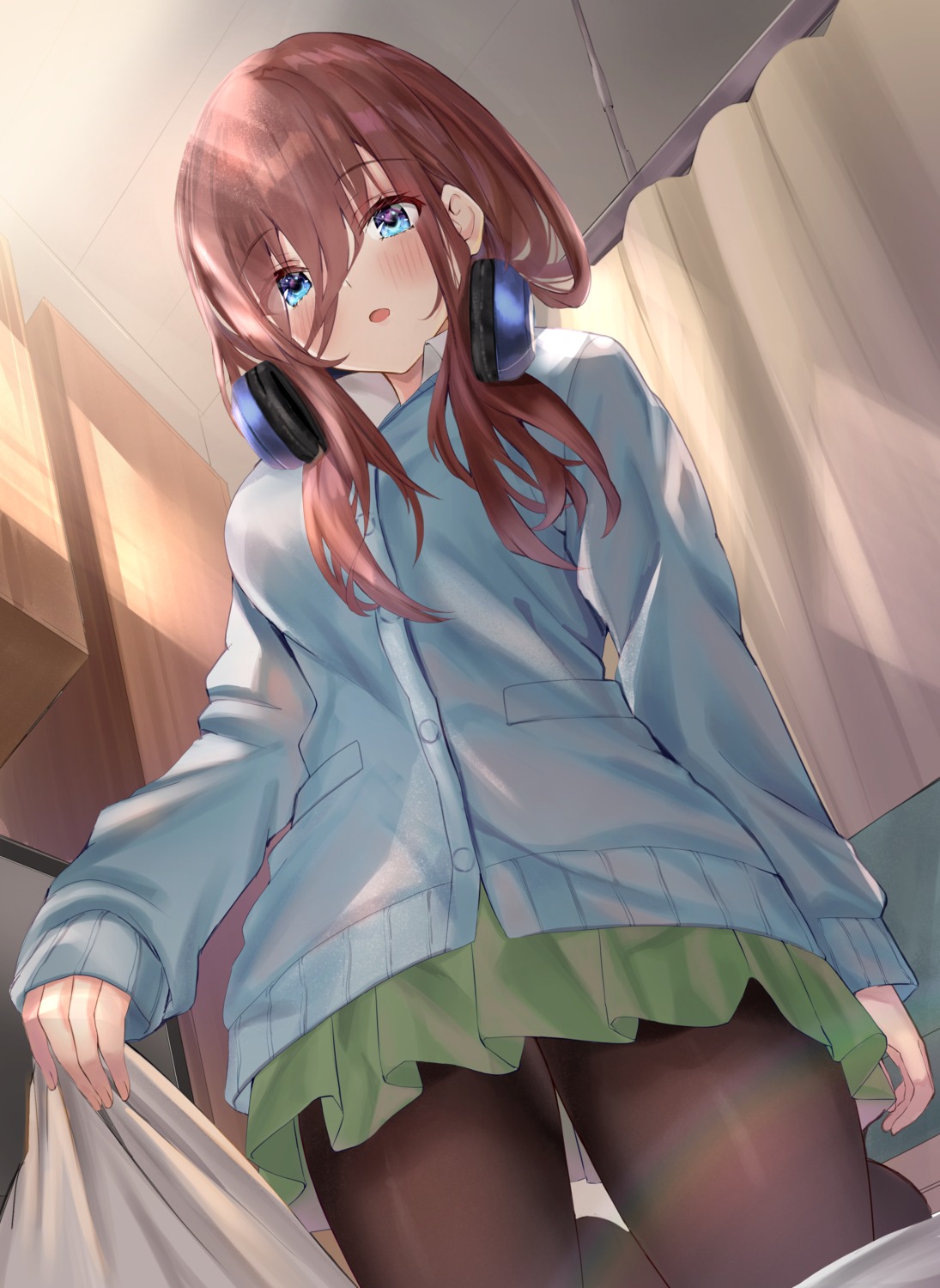 5-toubun_no_hanayome, headphones, nakano_miku, pantyhose, seifuku, sweater, tsukasa