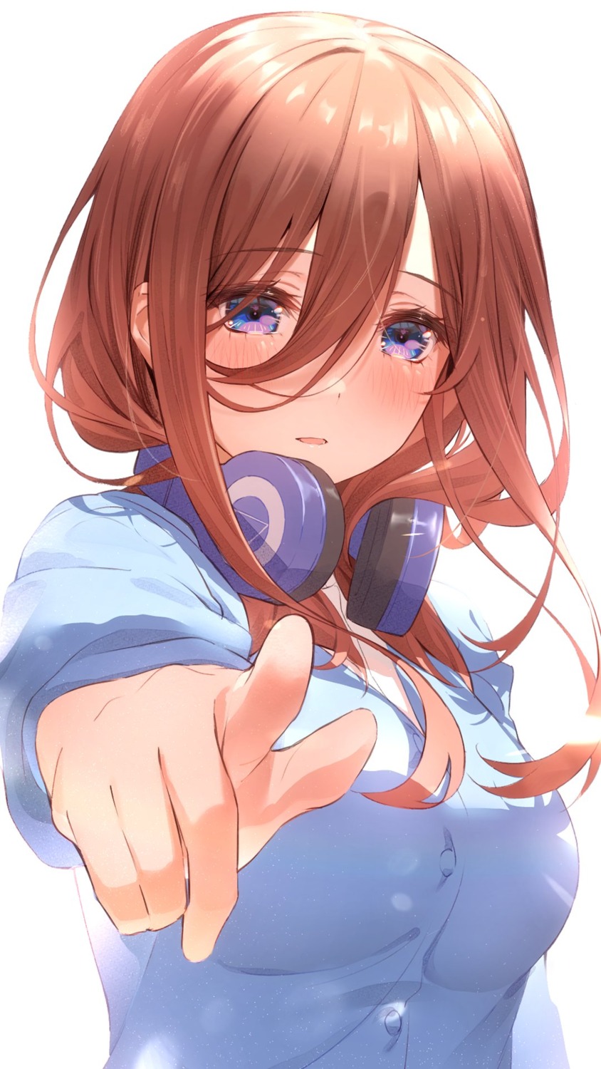 5-toubun_no_hanayome, headphones, katsumata_masato, nakano_miku, seifuku, sweater