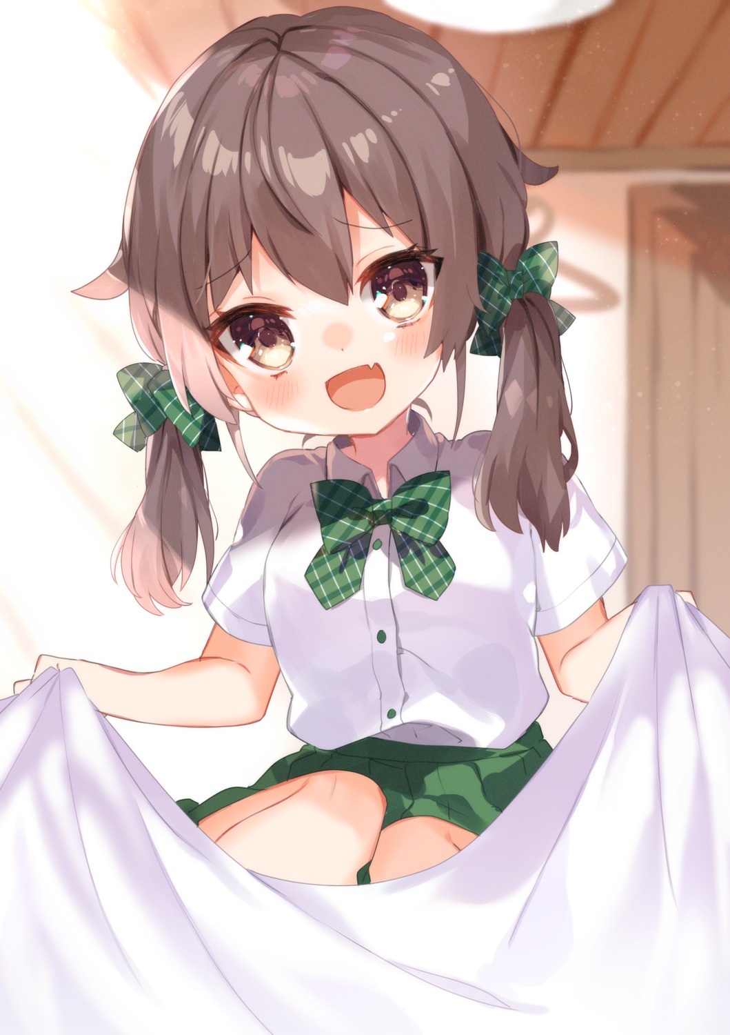 noi_mine, seifuku, skirt_lift