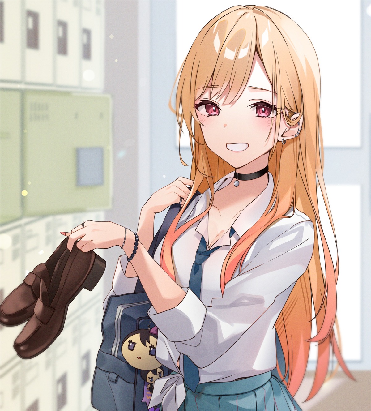 cleavage, hikari_yui, kitagawa_marin, seifuku, sono_bisque_doll_wa_koi_wo_suru